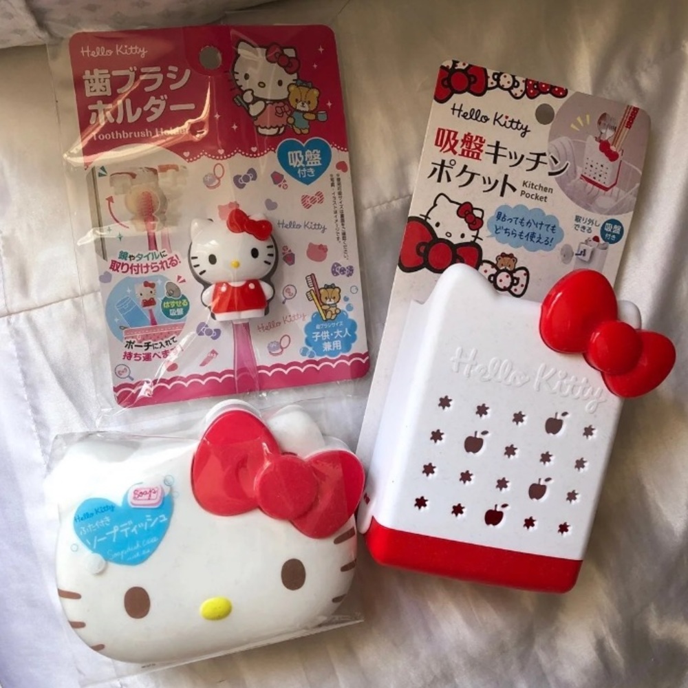 NEW Hello Kitty Soap Dish Holder Set